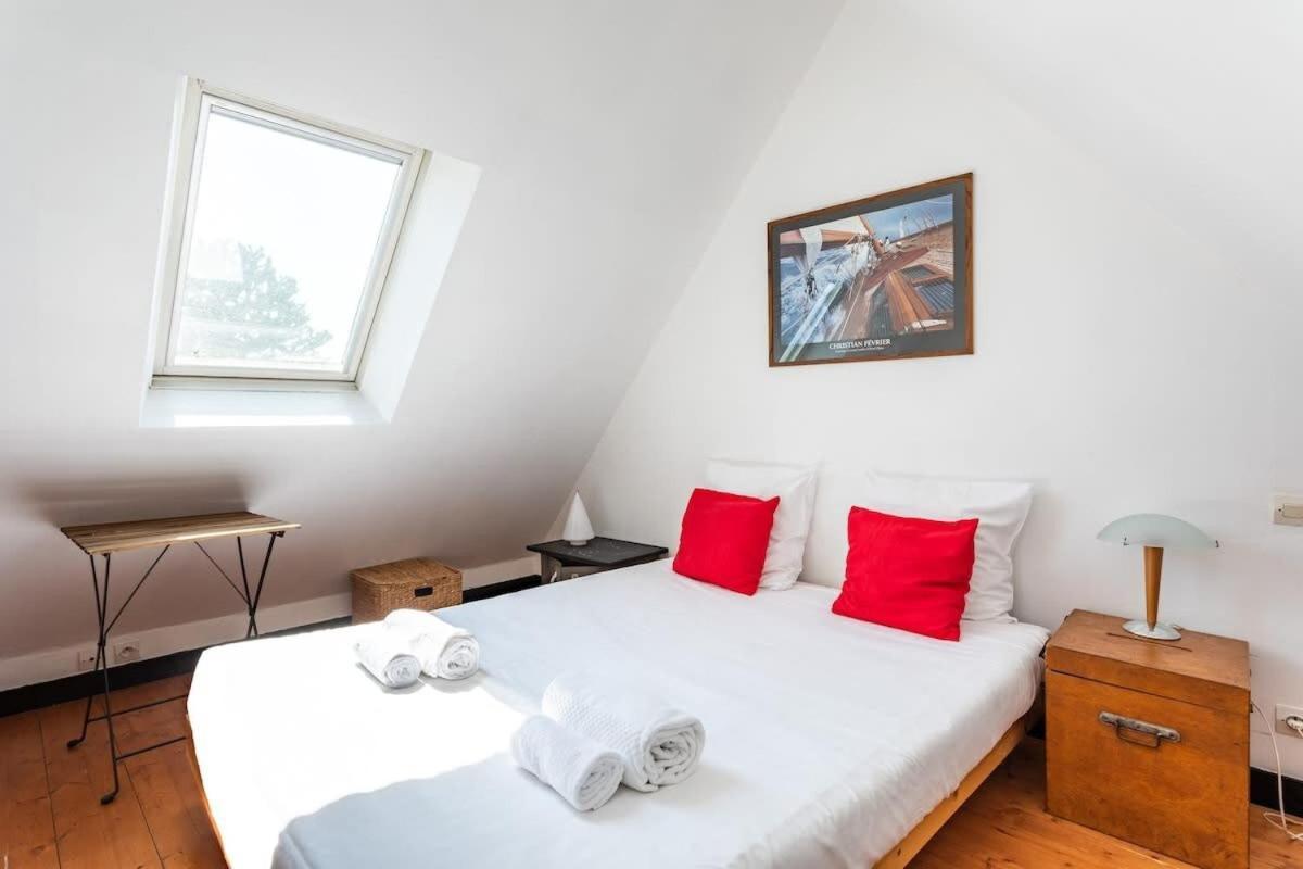 Le Capucin - Petit Duplex Avec Place De Parking Динар Экстерьер фото