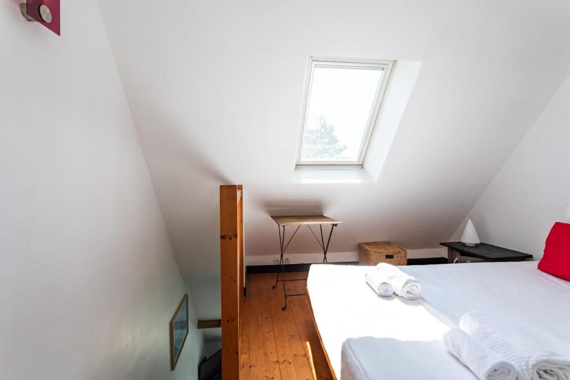 Le Capucin - Petit Duplex Avec Place De Parking Динар Экстерьер фото